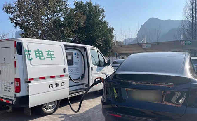 阿尔山汽车搭电